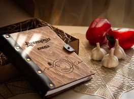 редкая кулинарная книга в деревянном переплете